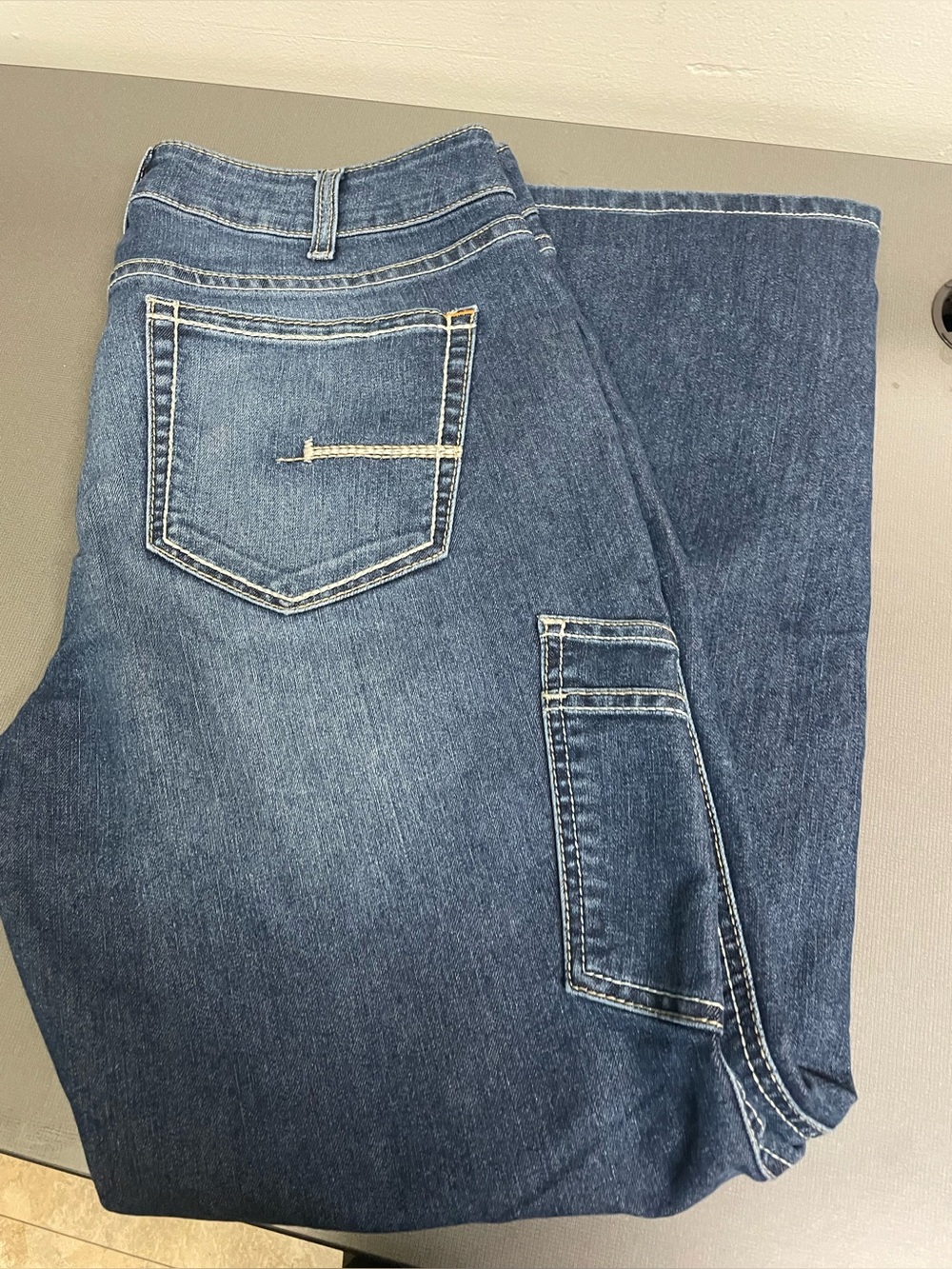 Men's Blue Denim Jeans -  Ariat  Rebar mid rise straight 33r
